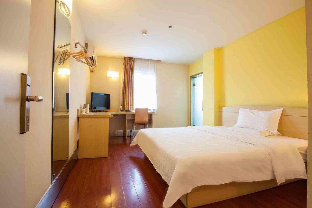 7Days Inn Jiangmen Peng Jiang Qiao North Quarto foto