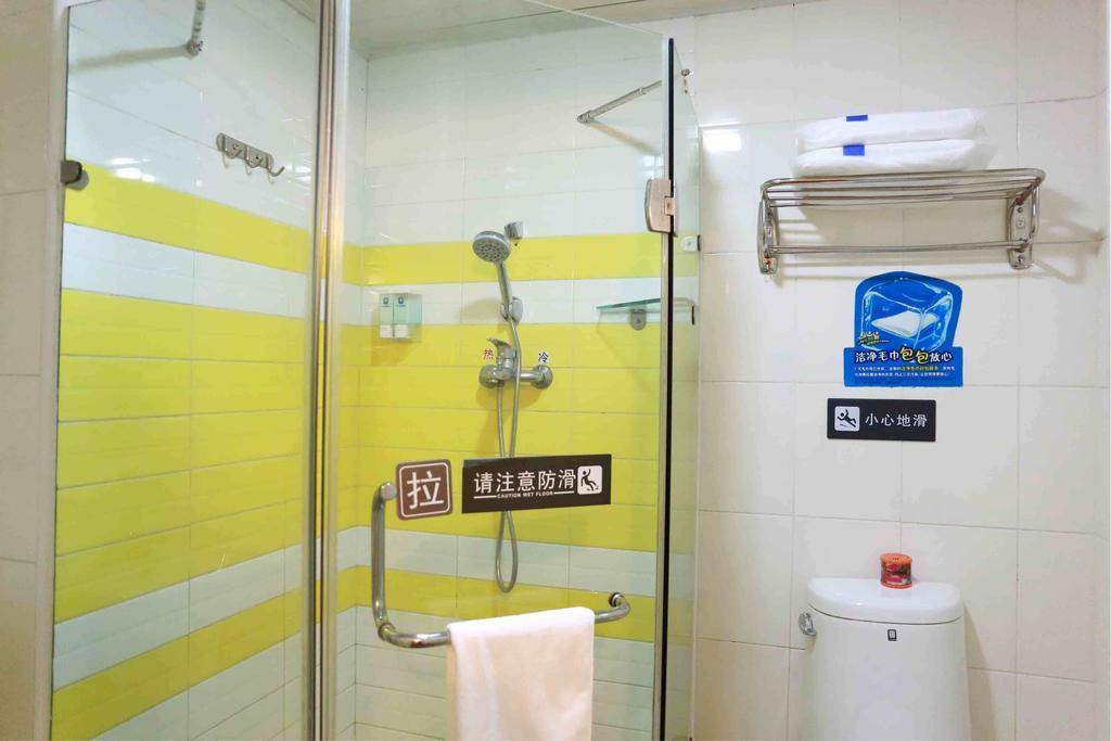 7Days Inn Jiangmen Peng Jiang Qiao North Quarto foto